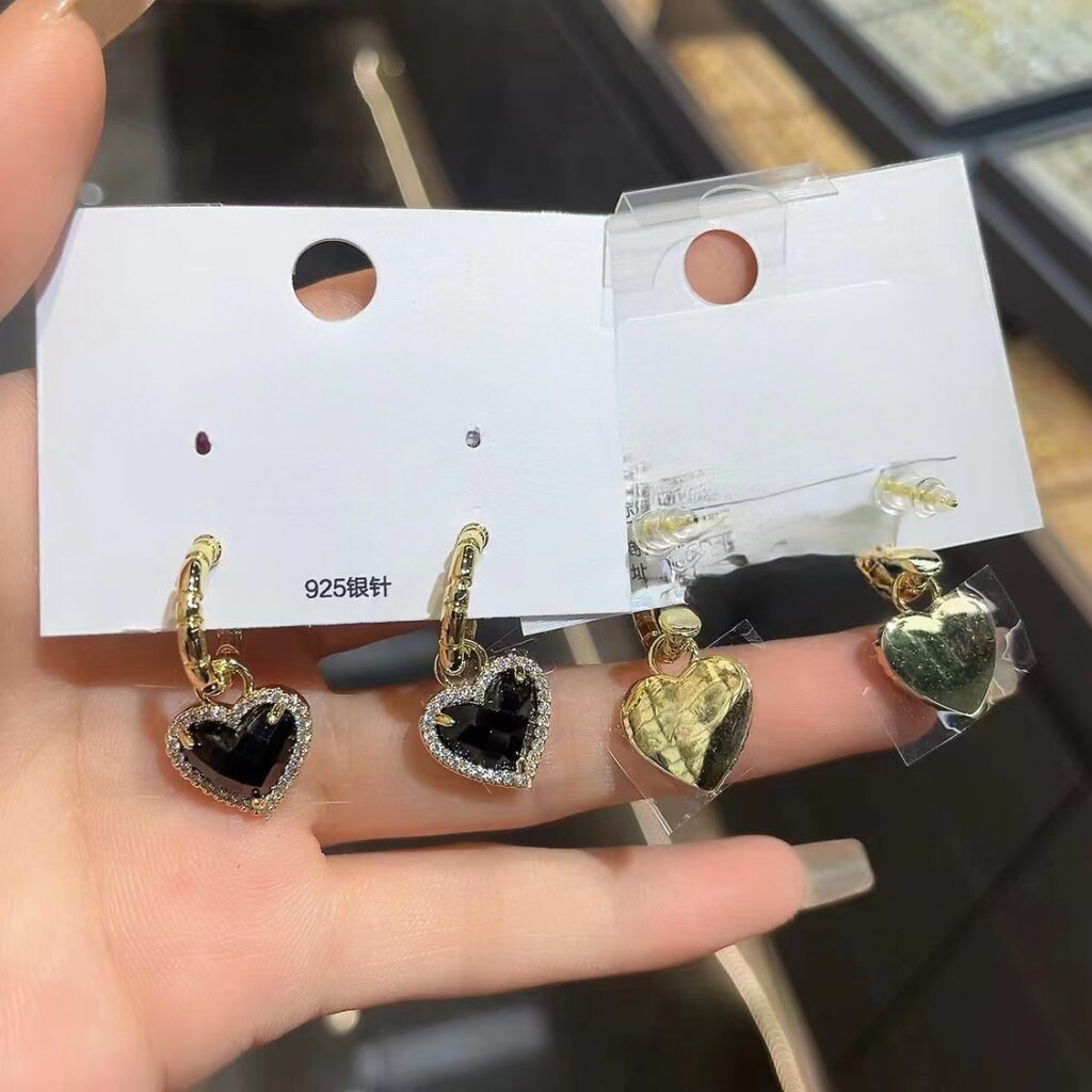 mmexport1702695486541