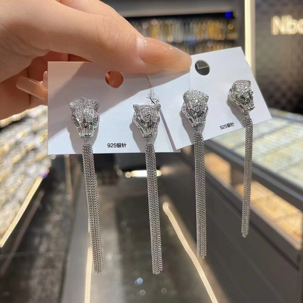 mmexport1702695492734