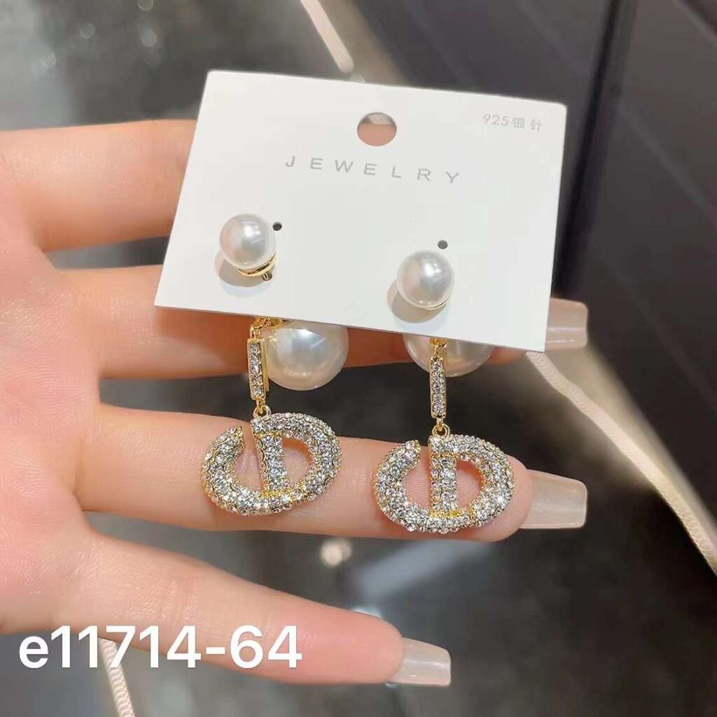 mmexport1702697071774