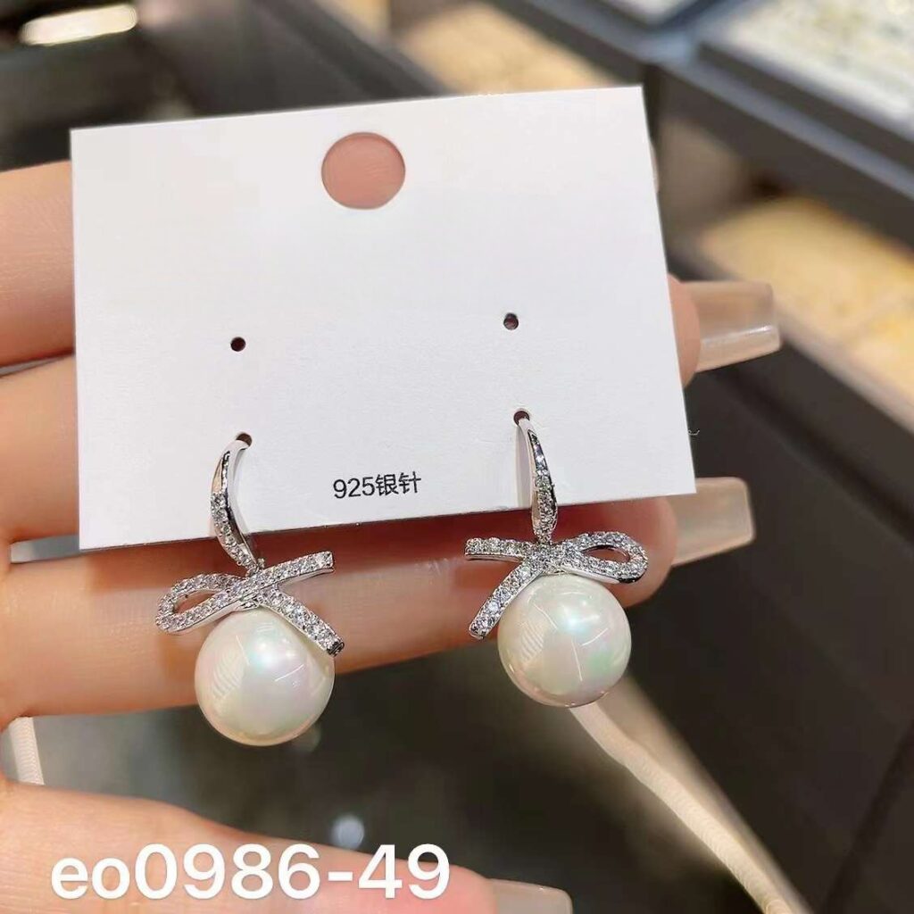 mmexport1702697077765